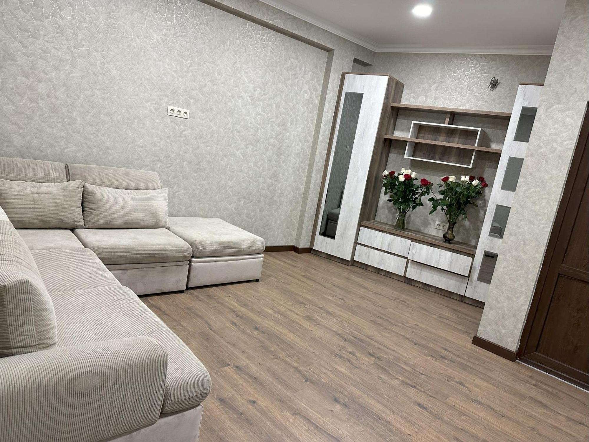 Three Palms Guest House Tbilisi Esterno foto