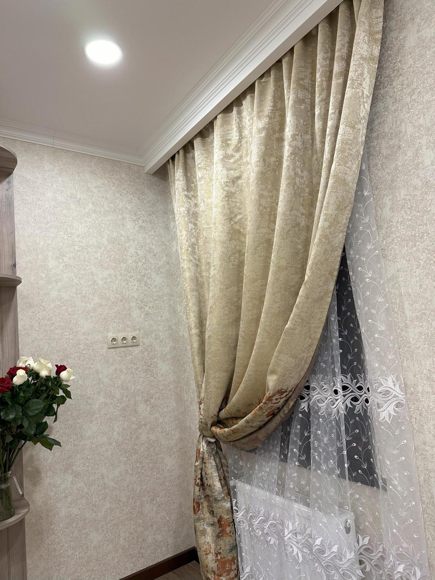 Three Palms Guest House Tbilisi Esterno foto